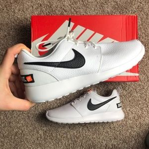 NWT Nike Roshe One Premium WHITE